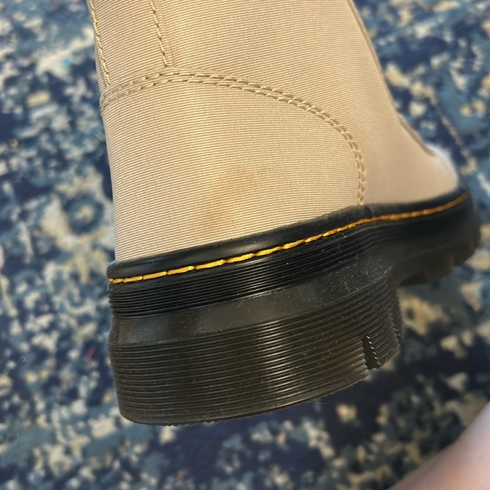 Women’s Dr Martens - Picture 5 of 8